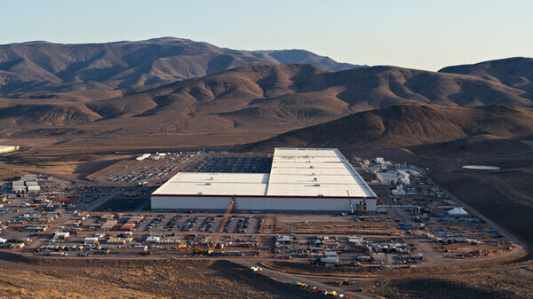 출처: Tesla