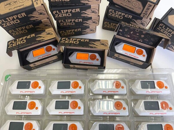 출처: Flipper Zero