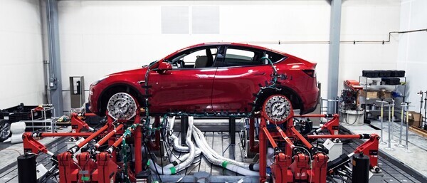 출처: Tesla